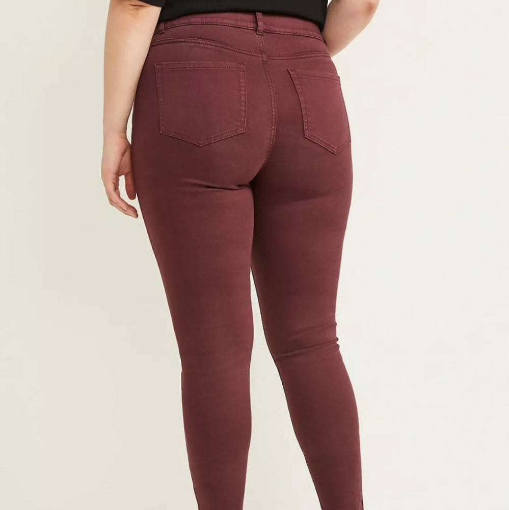 🩷 Lane Bryant NWT high rise tighter tummy stretch purple jeans